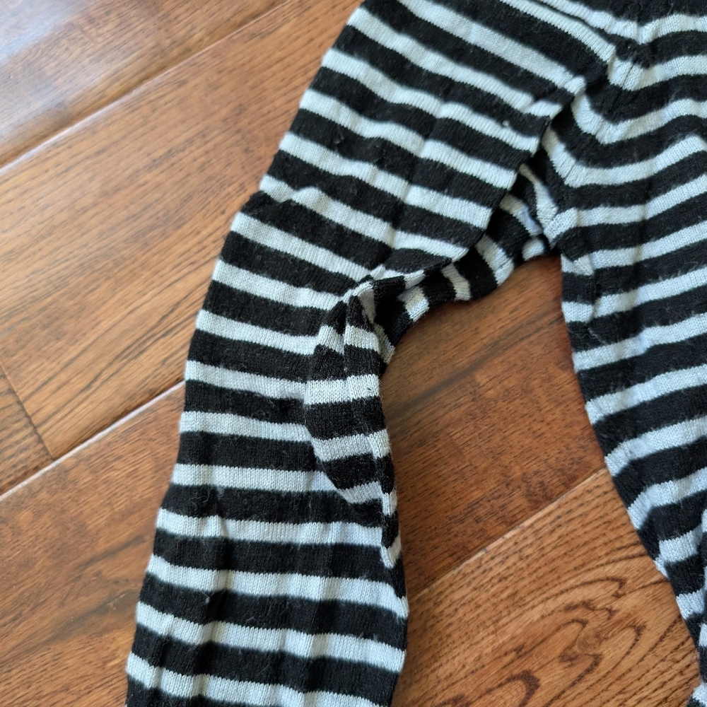 H&M Ladies Nautical Lightweight Knit Long Sleeve Striped Black WhiteSweater Sz M - Picture 9 of 10